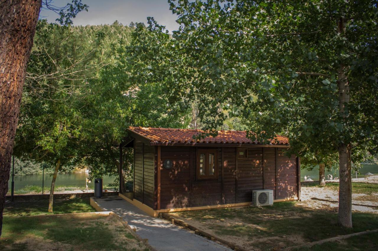 Xisto Camping Janeiro de Baixo Luaran gambar