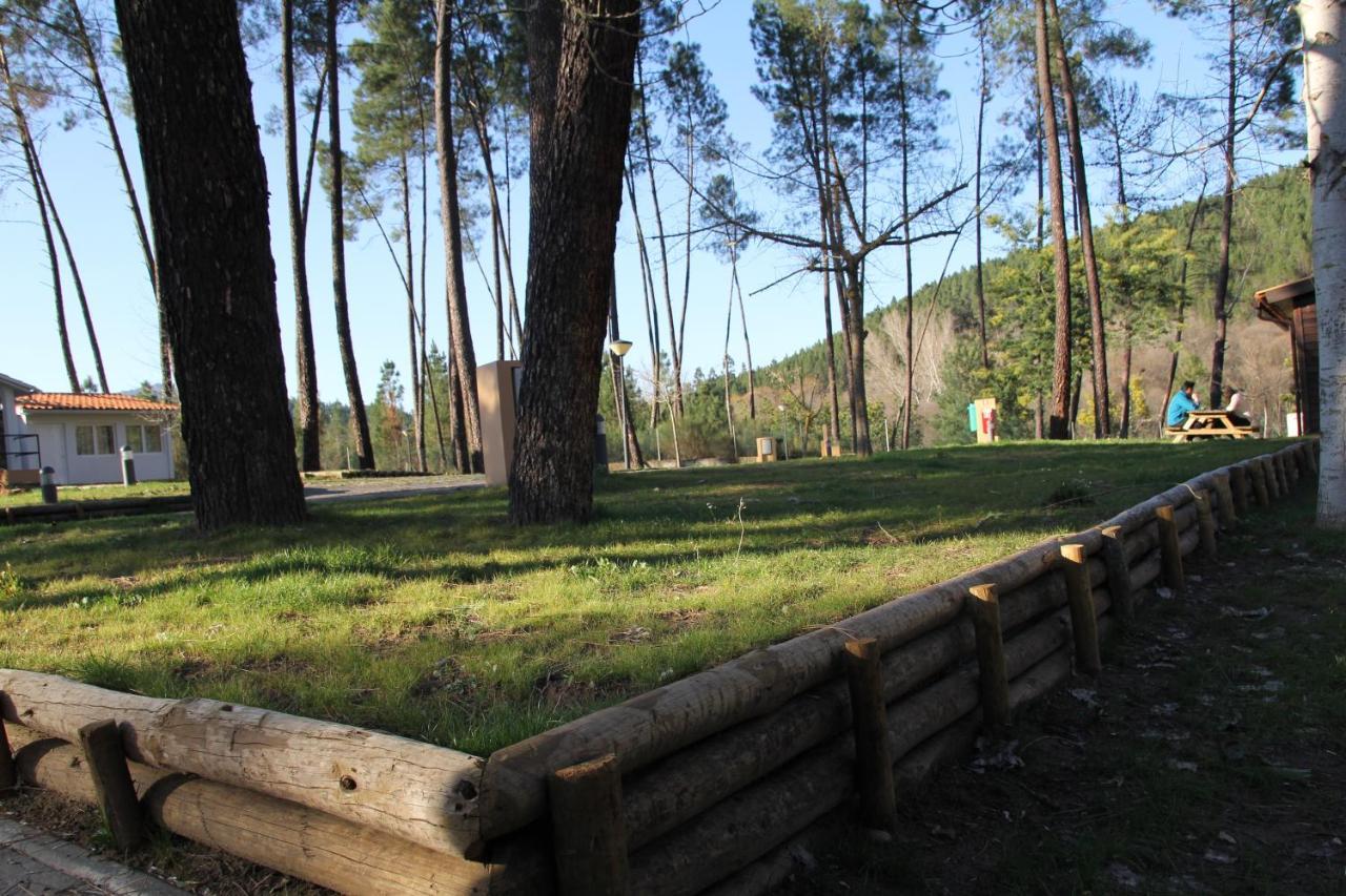 Xisto Camping Janeiro de Baixo Luaran gambar